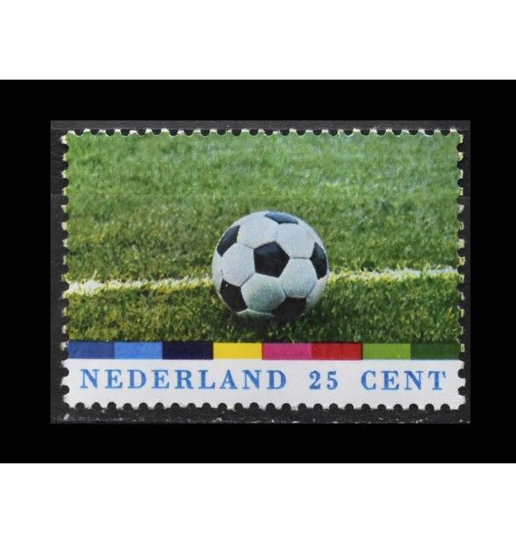 Нидерланды 1974 г. "Чемпионат мира по футболу; 75 лет Королевской голландской ассоциации лаун-тенниса"