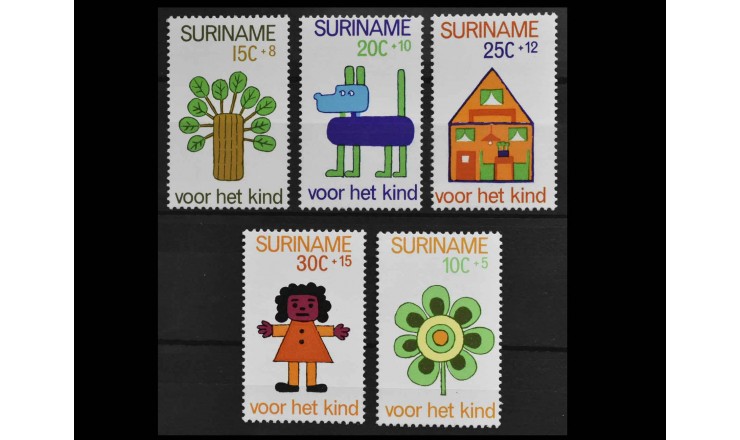 Суринам 1973 г. "Социальное обеспечение детей"