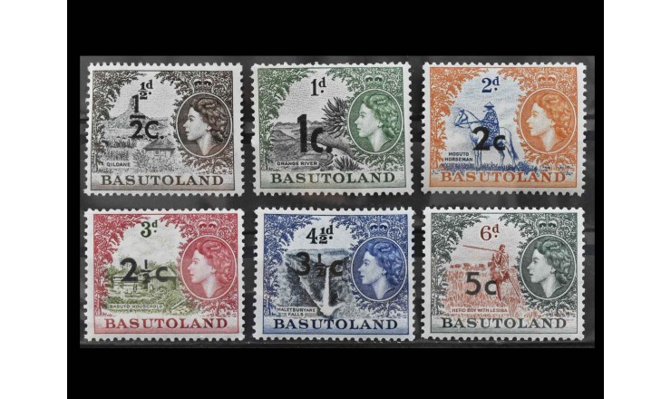 Басутоленд 1954 г. "Королева Елизавета II и местные мотивы" (надпечатка) Басутоленд 1954 г. "Королева Елизавета II и местные мотивы" (надпечатка)