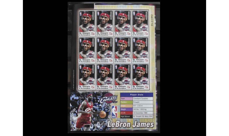 Сент-Винсент и Гренадины 2004 г. "Игроки NBA - Леброн Джеймс" Сент-Винсент и Гренадины 2004 г. "Игроки NBA - Леброн Джеймс"