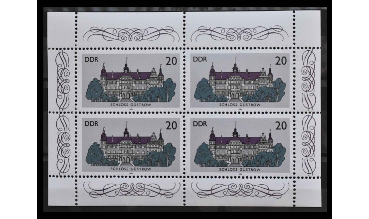 ГДР 1986 г. "Замки Востока"