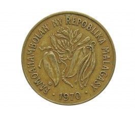 Мадагаскар 10 франков 1970 г.