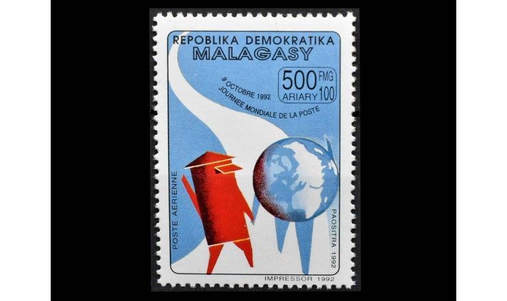 Мадагаскар 1992 г. "Всемирный день почты"