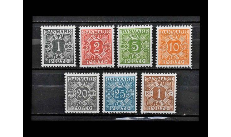 Дания 1934 г. "Цифры и четыре короны"