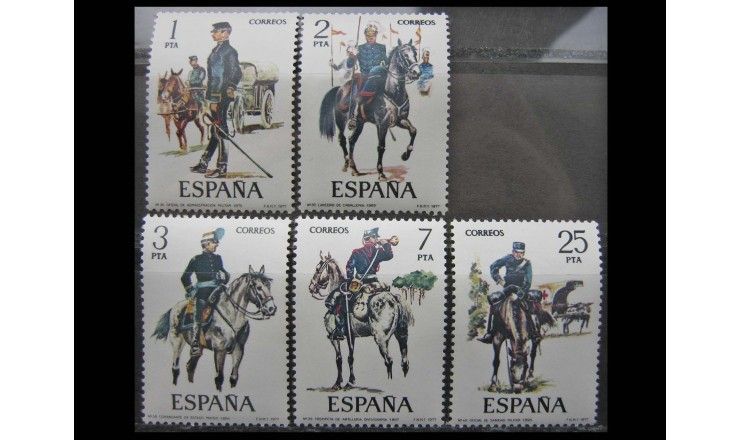Испания 1977 г. "Военная форма"