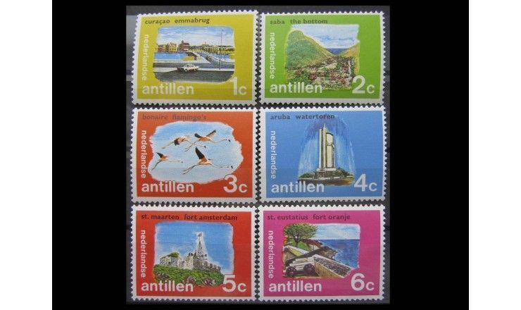 Нидерландские Антиллы 1972 г. "Туристические достопримечательности"