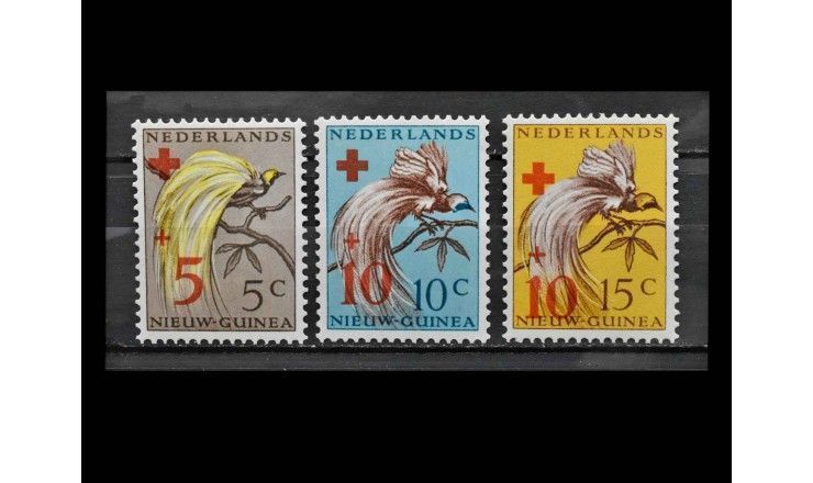 Нидерландская Гвинея 1955 г. "Красный Крест: Райские птицы" (надпечатка)