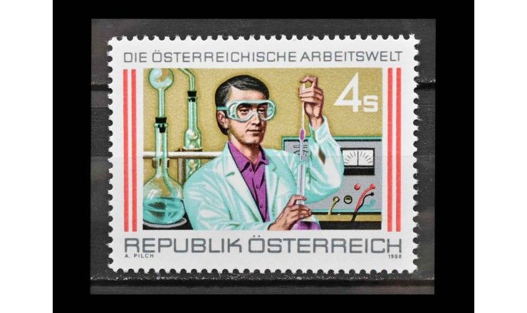 Австрия 1988 г. "Австрийский мир труда: Химический лаборант"